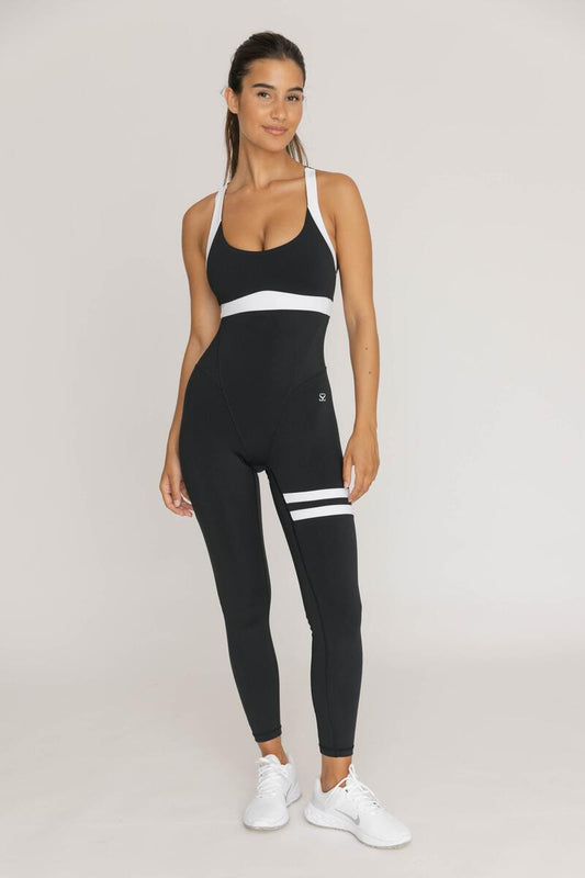Topíssima Serena Classic Jumpsuit - Black and White